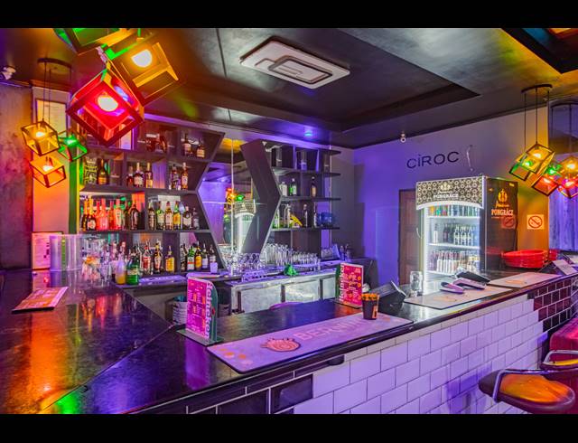 500M² BAR/PUB FOR SALE IN REGENTS PARK